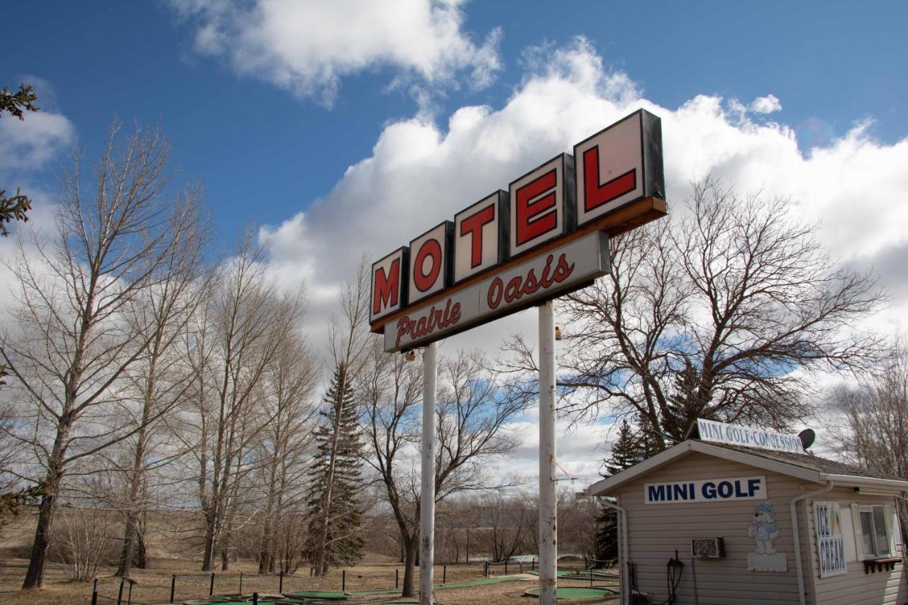 Prairie Oasis Tourist Complex Motel Moose Jaw Esterno foto